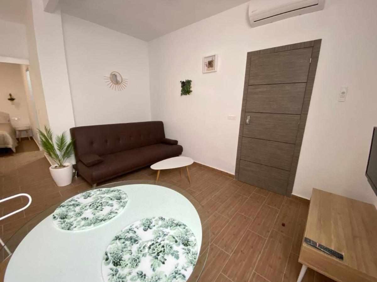 APARTAMENTOS TERRA Y ONIX zona centro Elda Exterior foto
